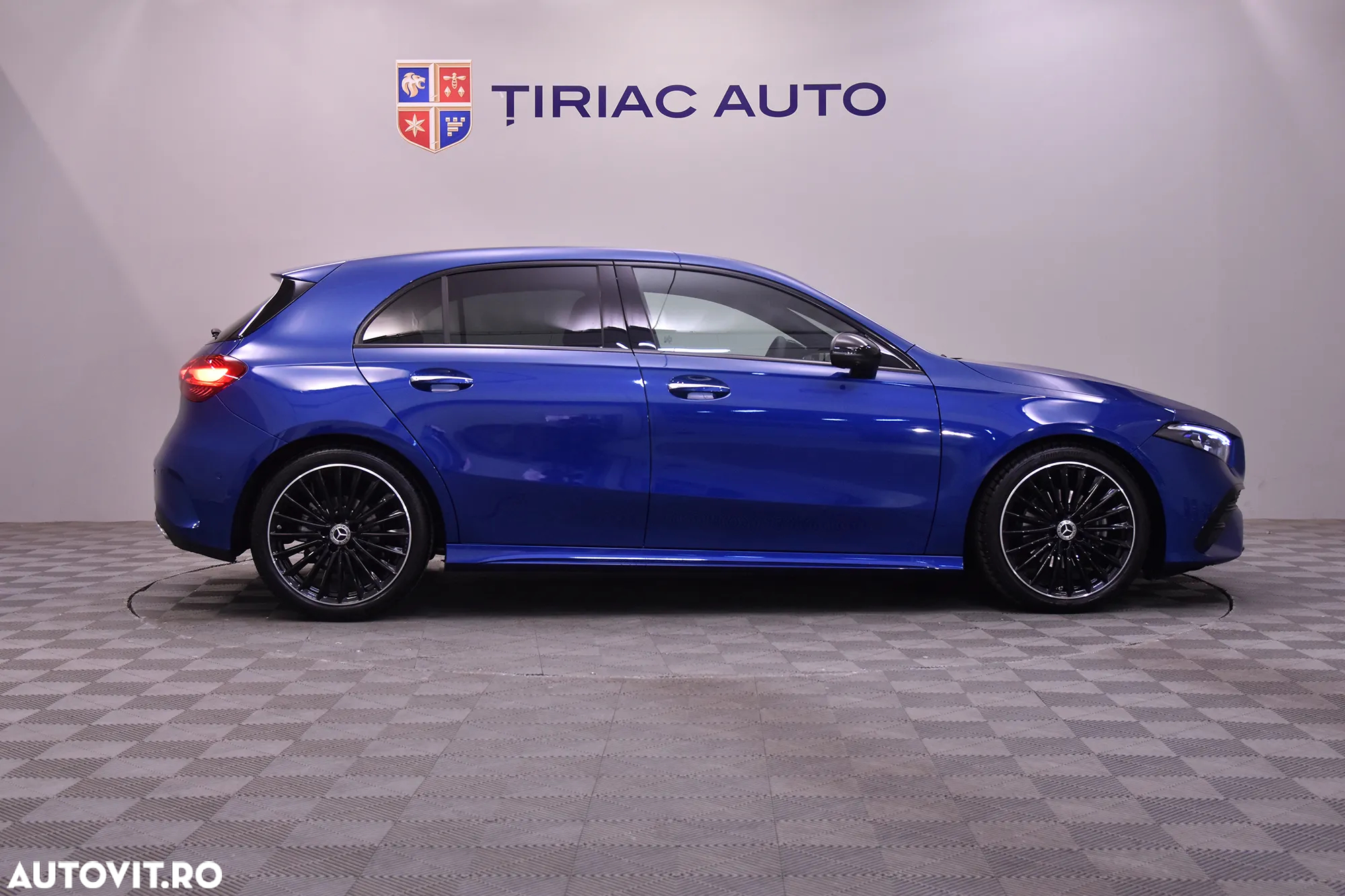 Mercedes-Benz A 180 MHEV 7G-DCT - 6