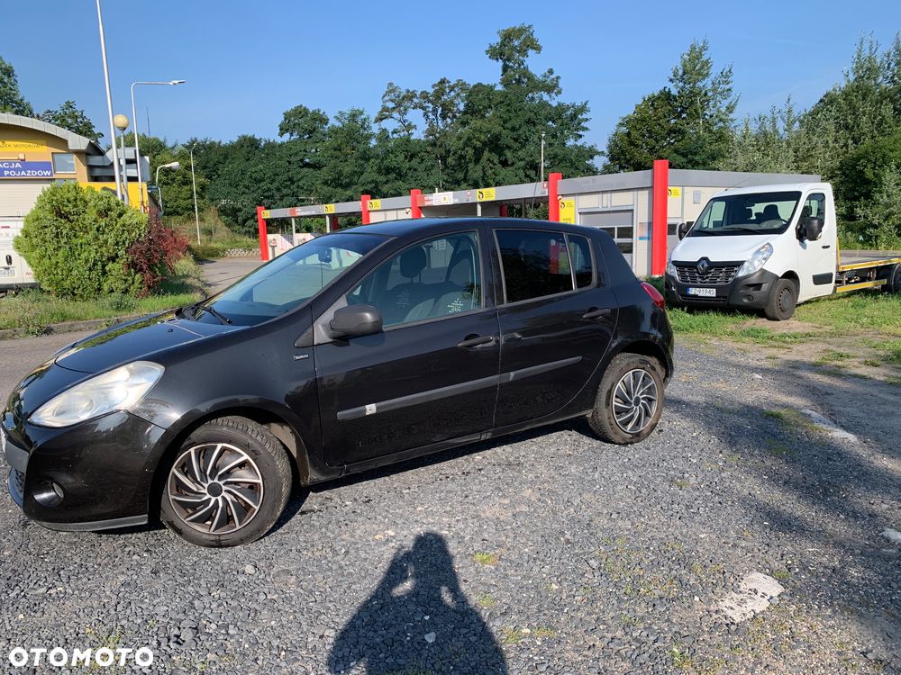 Renault Clio 1.2 16V Alize - 16