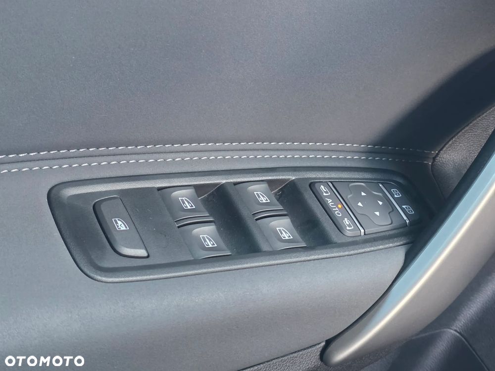 Mercedes-Benz Klasa T 180 d Progressive - 24