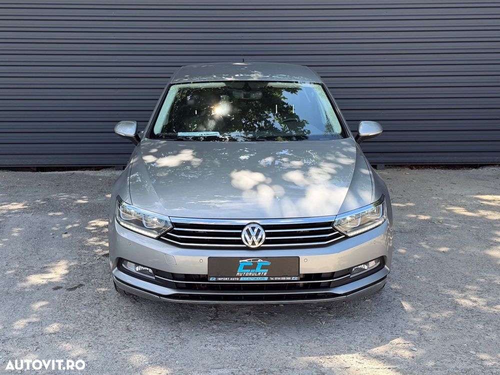 Volkswagen Passat 2.0 TDI DSG Highline - 34