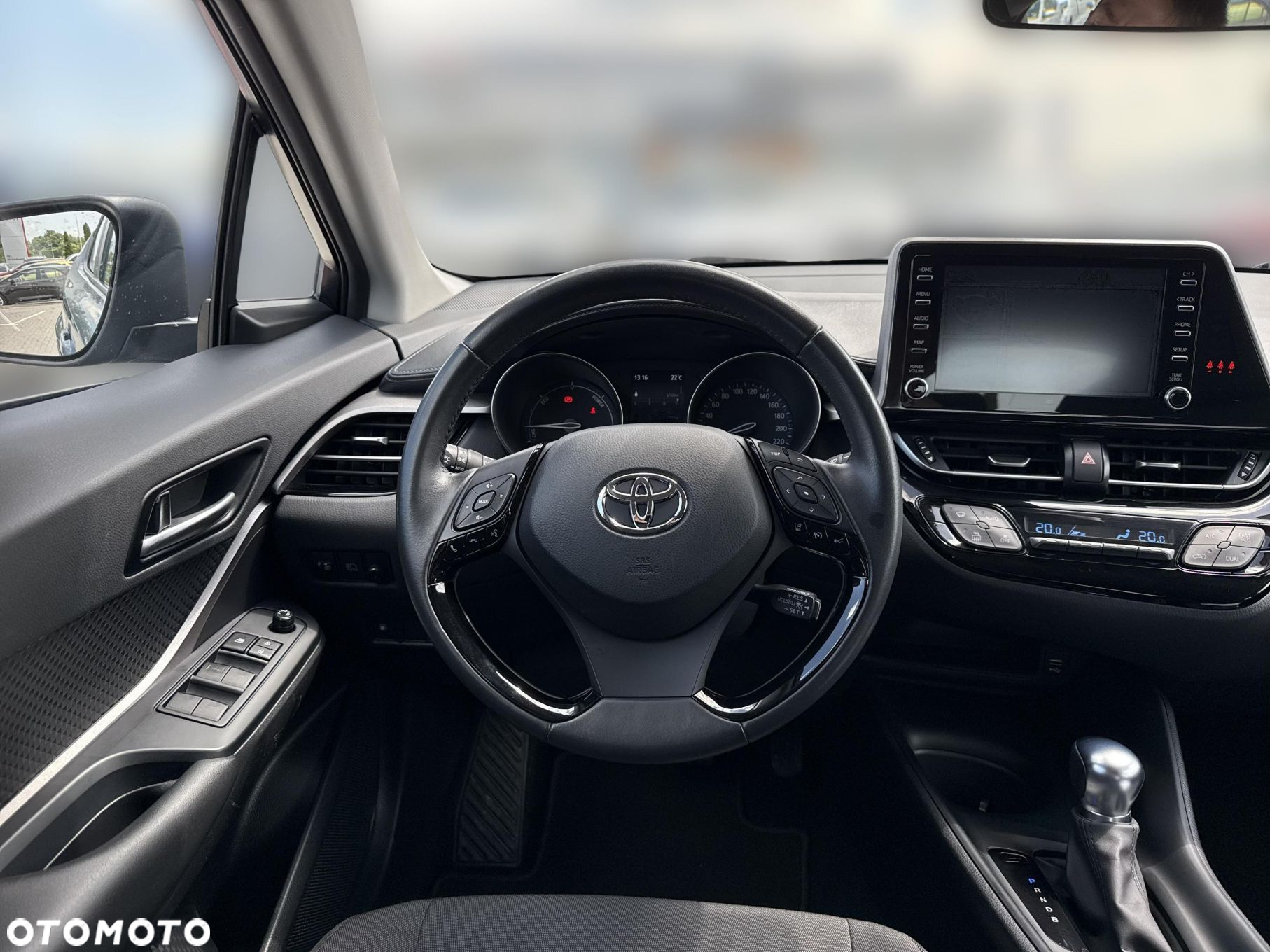 Toyota C-HR - 12