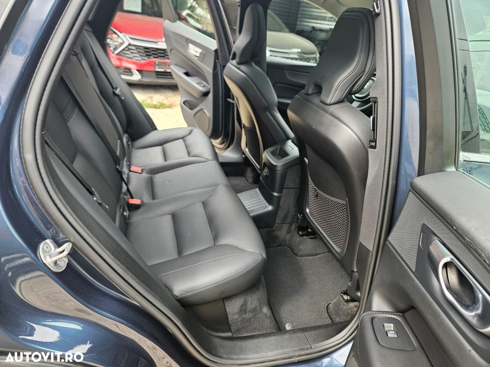 Volvo XC 60 T6 AWD Recharge Plus Bright - 15