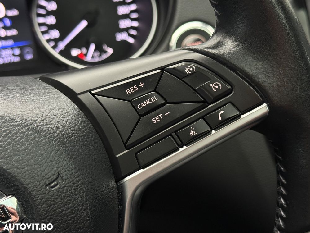 Nissan Qashqai 1.5 DCI N-CONNECTA - 32