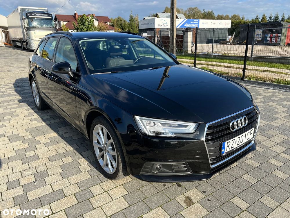 Audi A4 - 4