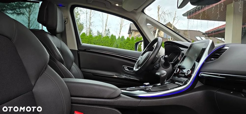 Renault Espace 1.6 dCi Energy Initiale Paris EDC 7os - 19