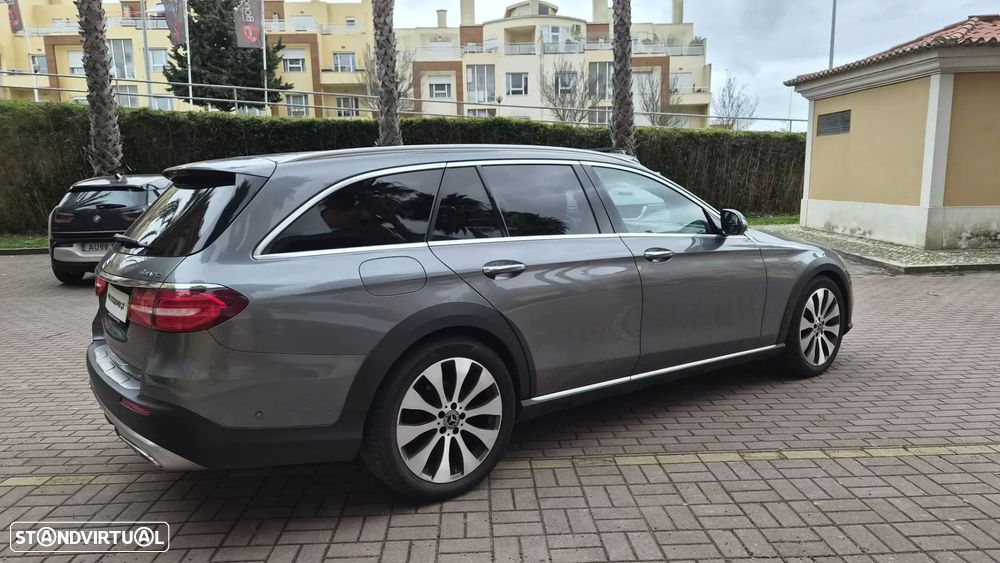 Mercedes-Benz E 220 d 4-Matic All Terrain Avantgarde + - 9