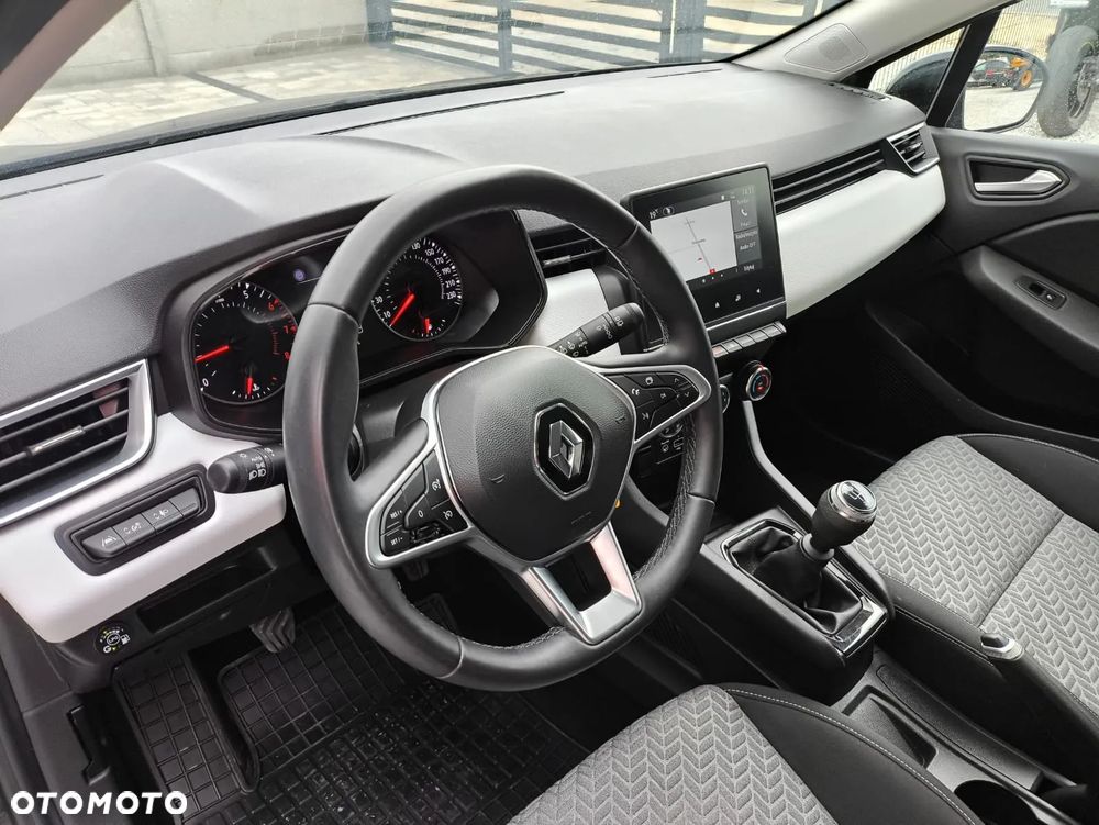 Renault Clio - 9