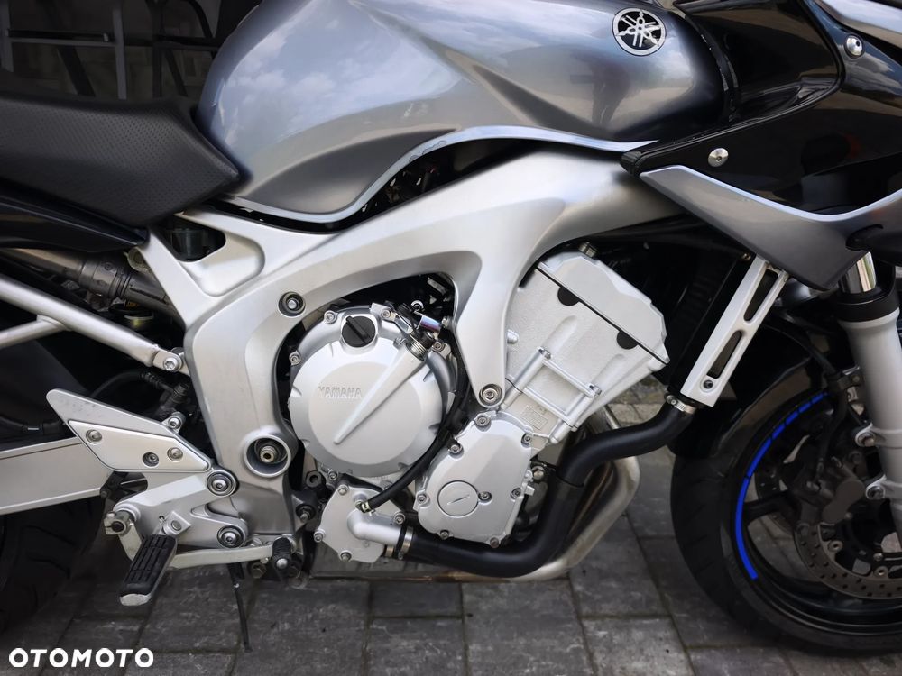 Yamaha FZ6 - 10