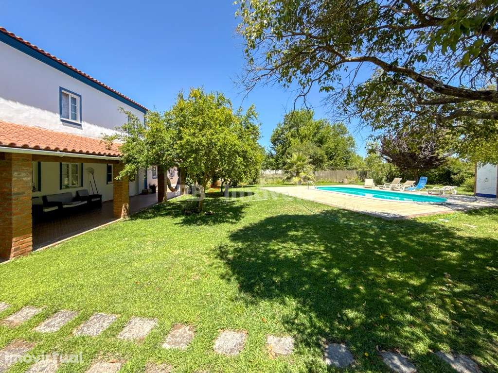 Quinta T6 mobilada c/ piscina, jardim e terreno, em Abrantes - Grande imagem: 2/54