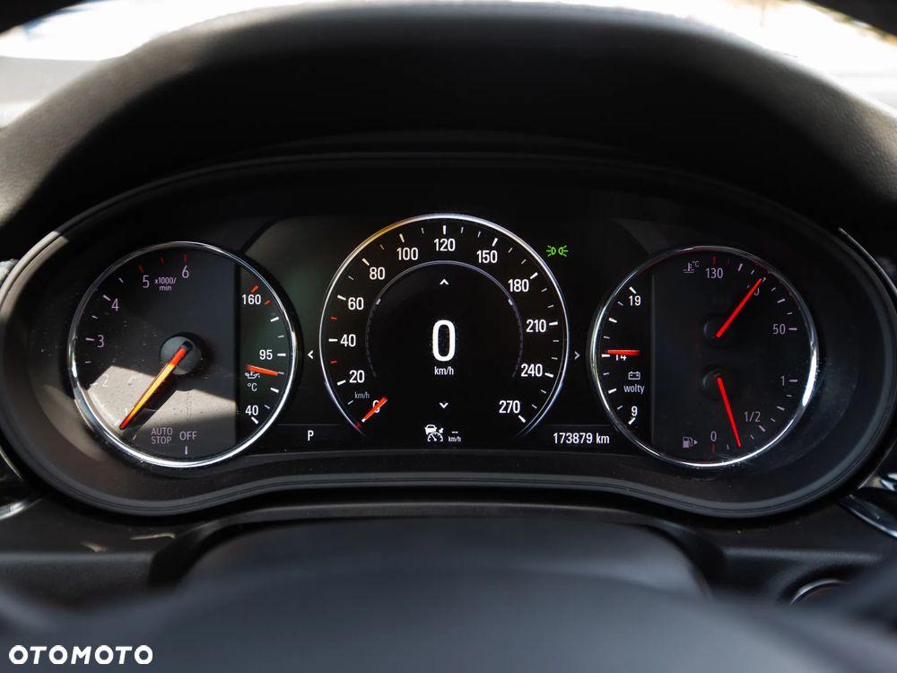 Opel Insignia 2.0 BiTurbo 4x4 Exclusive - 26
