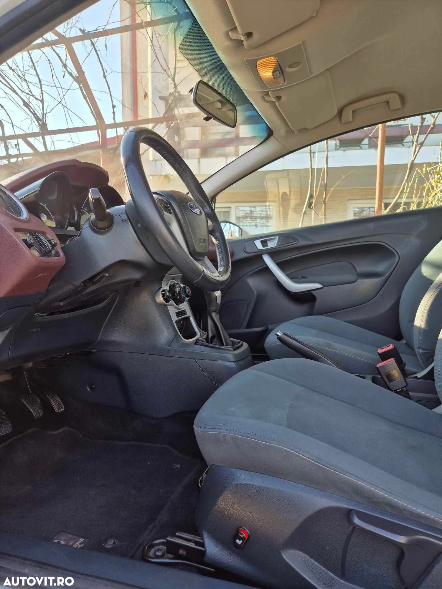 Ford Fiesta 1.6 TDCi Titanium - 13