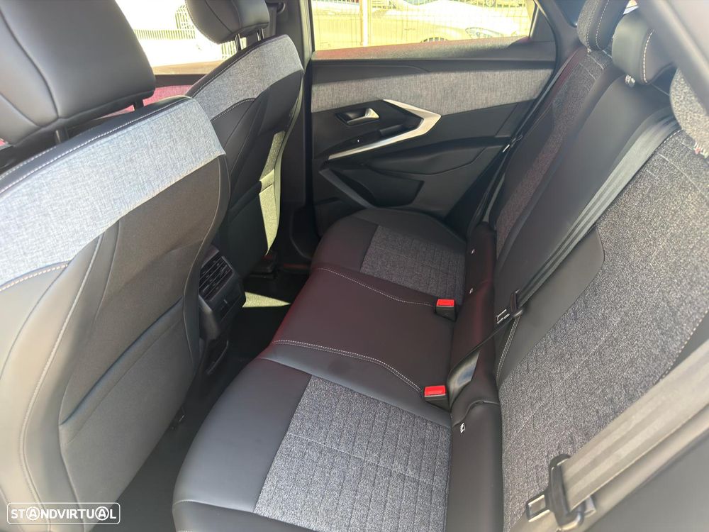 Peugeot 3008 Hybrid 145 e-DSC6 Allure - 12