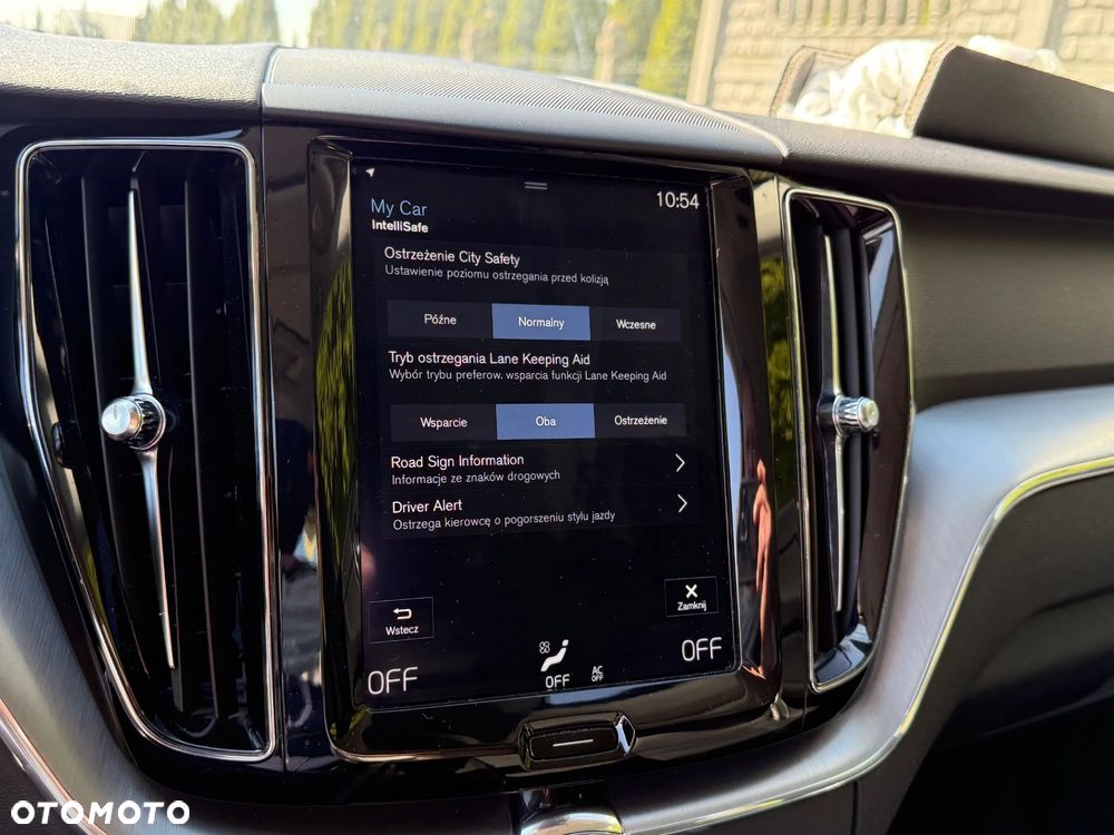 Volvo XC 60 D3 Momentum Pro - 28