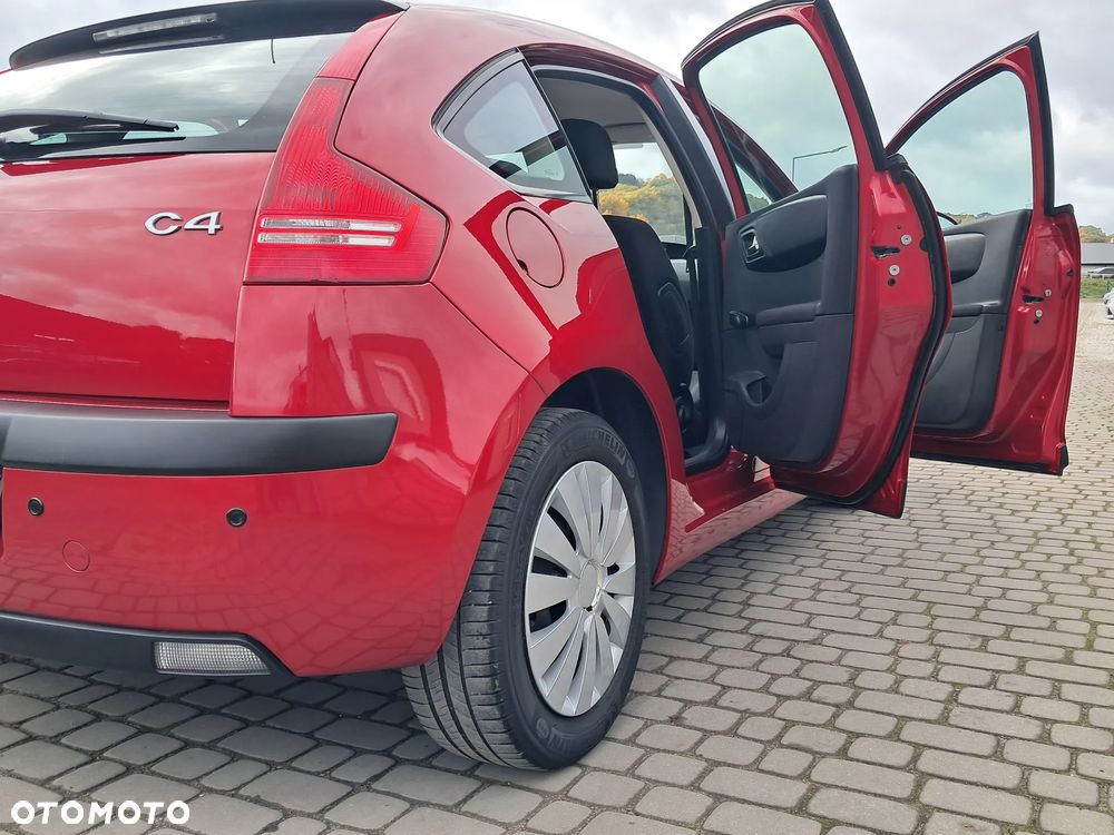 Citroën C4 1.4 16V Tonic - 10