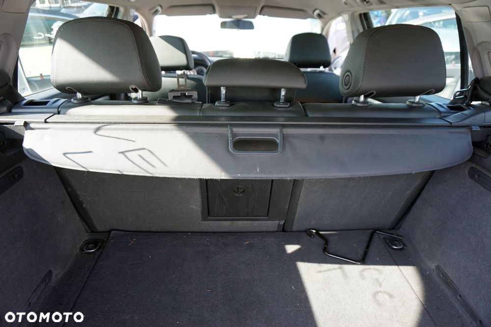 ROLETA BAGAŻNIKA VECTRA C LIFT KOMBI  OPEL 2005-2008 - 4