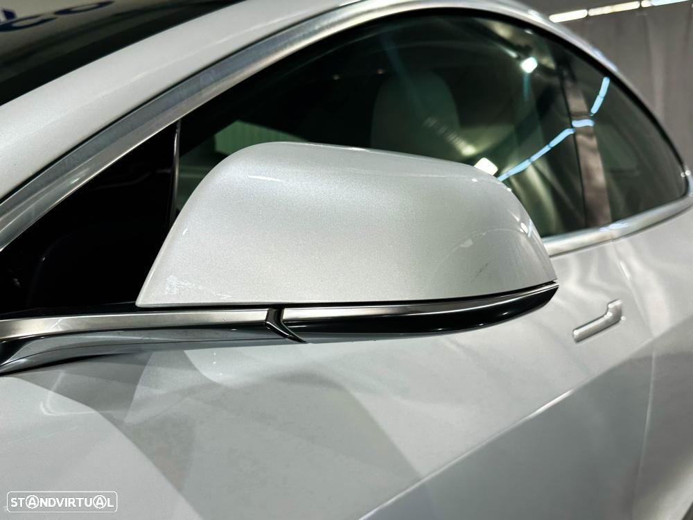 Tesla Model 3 Long-Range Dual Motor AWD - 16