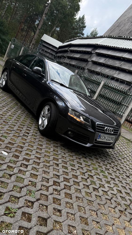 Audi A4 Limousine - 15