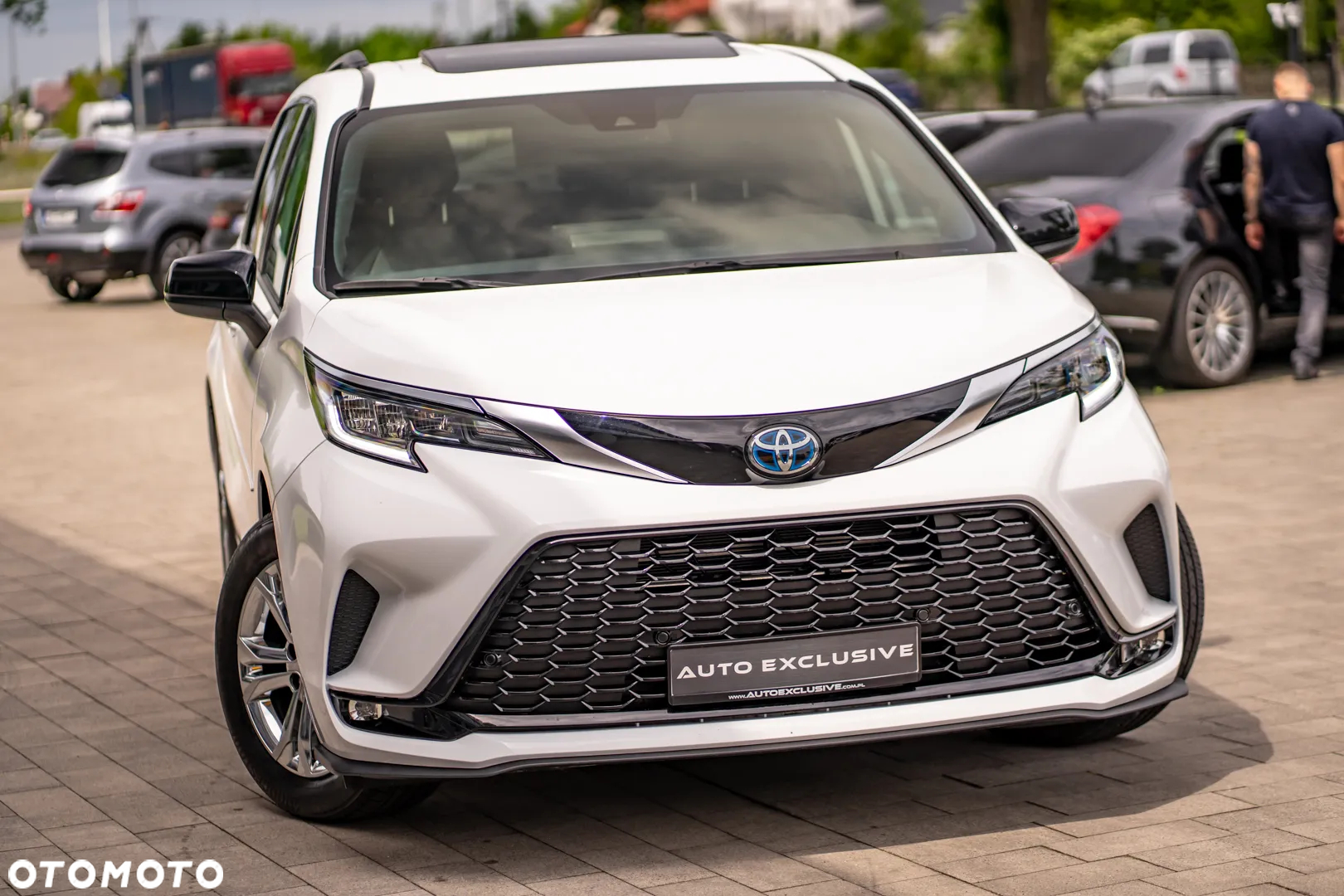 Toyota Sienna - 7