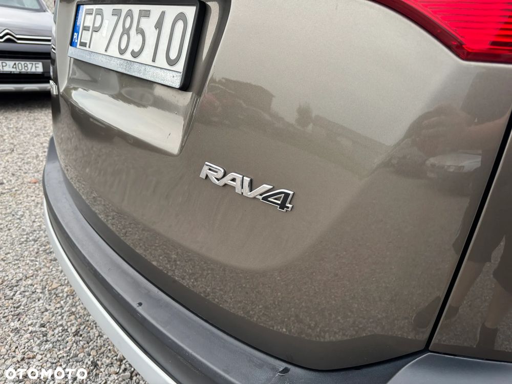 Toyota RAV4 2.0 D-4D Premium - 12