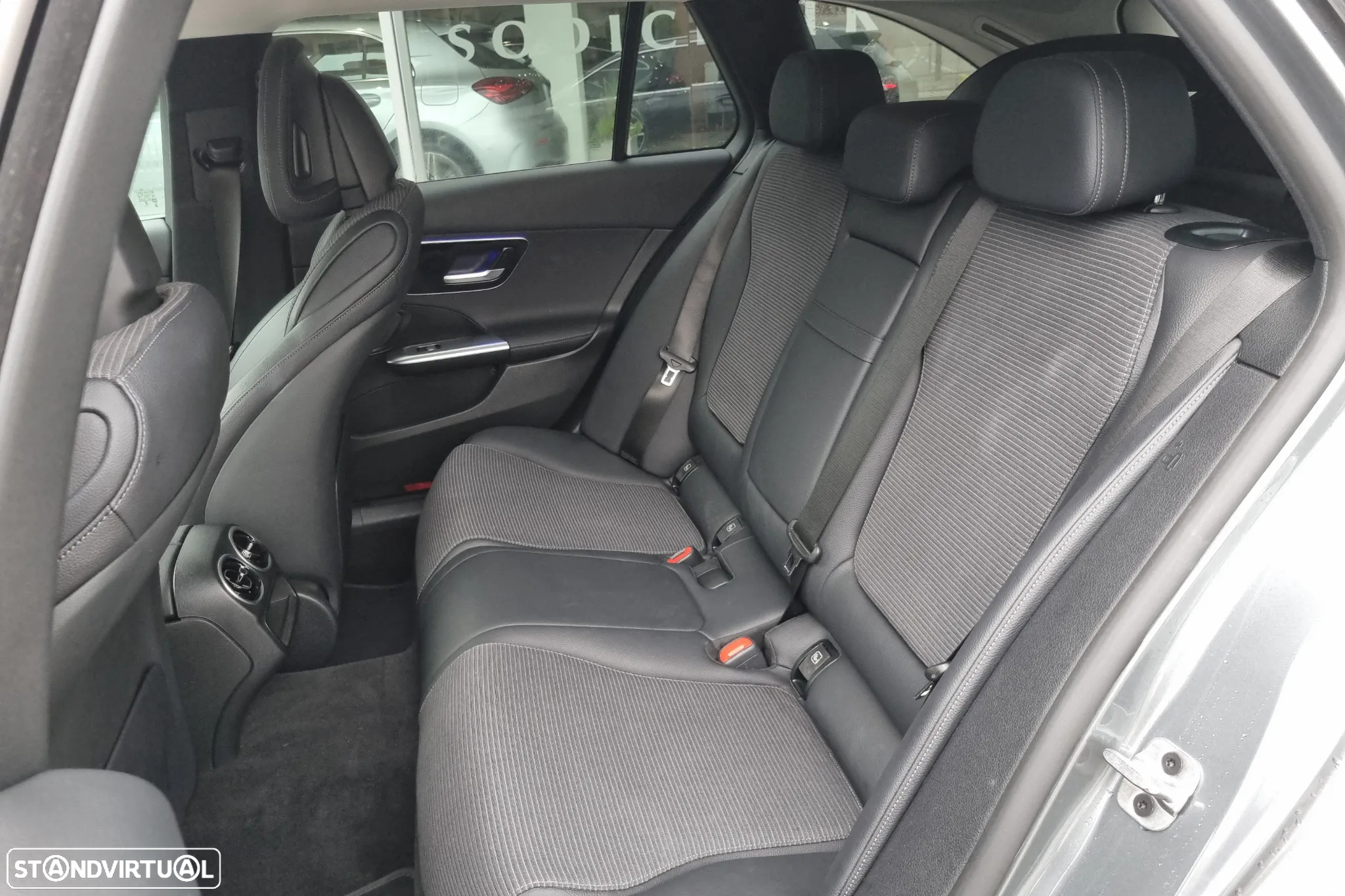 Mercedes-Benz C 220 d Avantgarde - 18