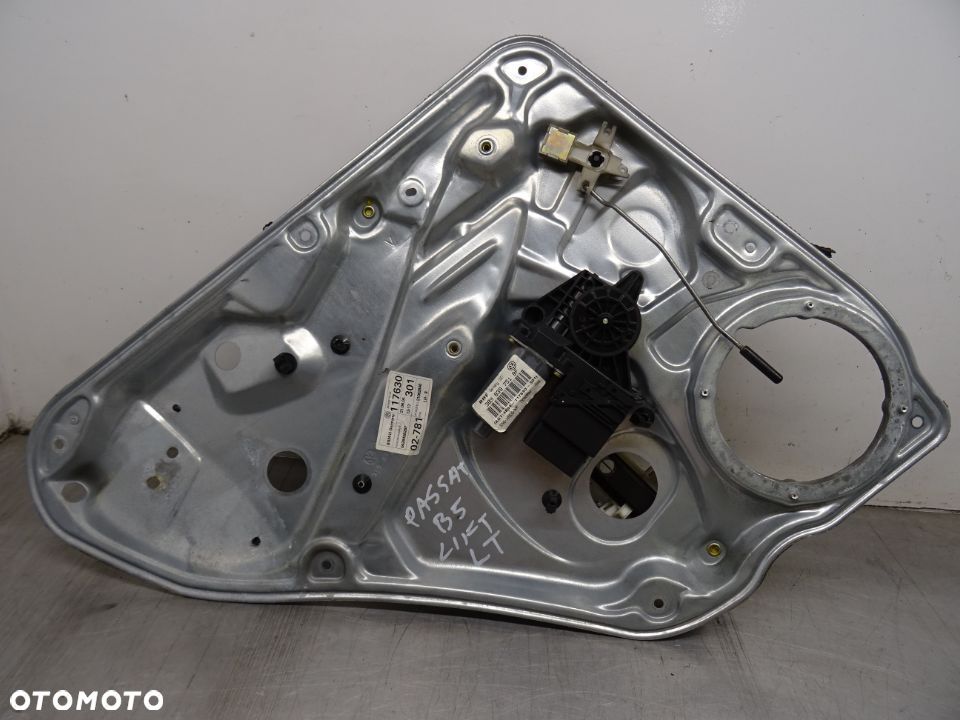 VW PASSAT B5 LIFT KOMBI 1.9 TDI MECHANIZM PODNOŚNIK SZYB LEWY TYŁ 3B9839751BF - 1