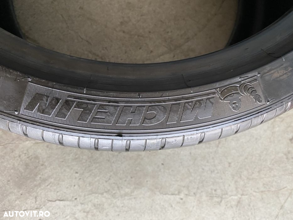 Vand 2 anvelope 305/30/19 michelin de vară ca noi - 3