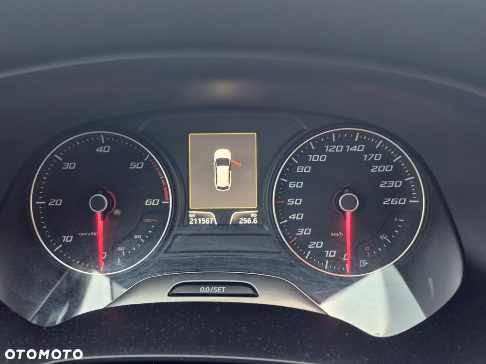 Seat Leon 1.6 TDI Ecomotive Style S&S - 9