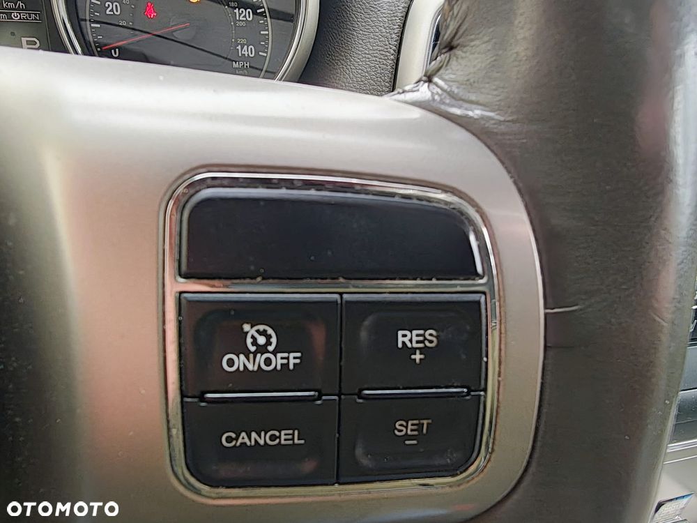 Jeep Grand Cherokee - 12