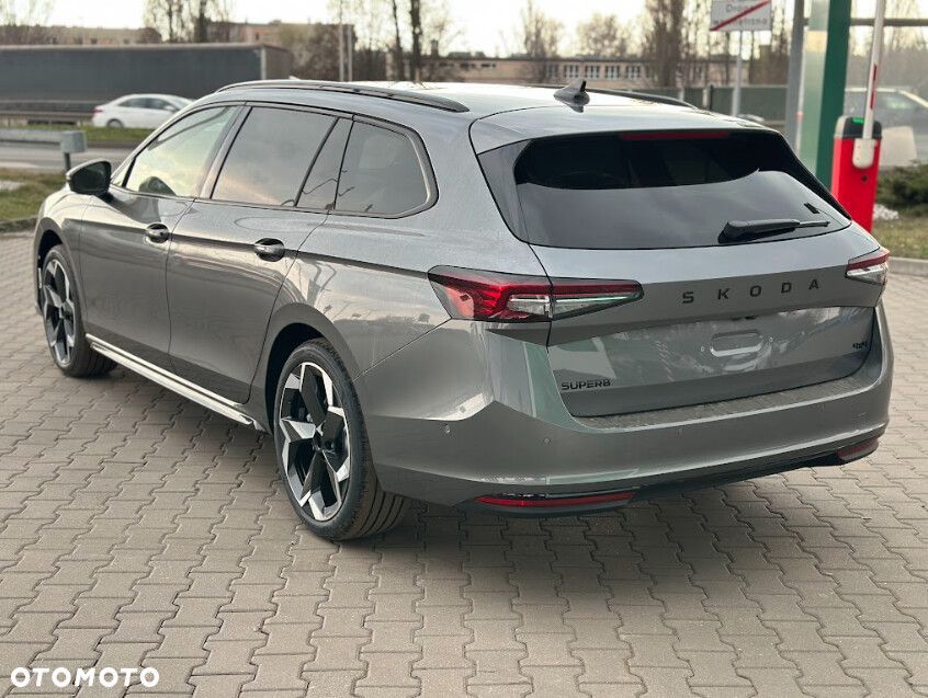 Skoda Superb 2.0 TSI 4x4 Sportline DSG - 5