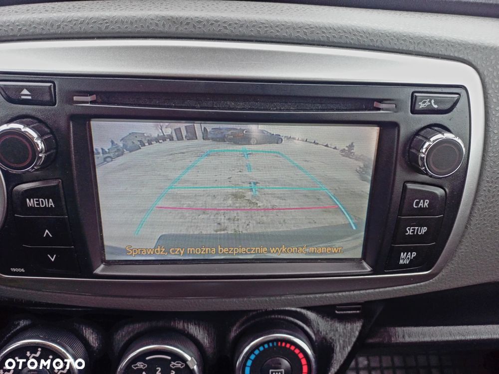 Toyota Yaris 1.33 VVT-i Club - 10