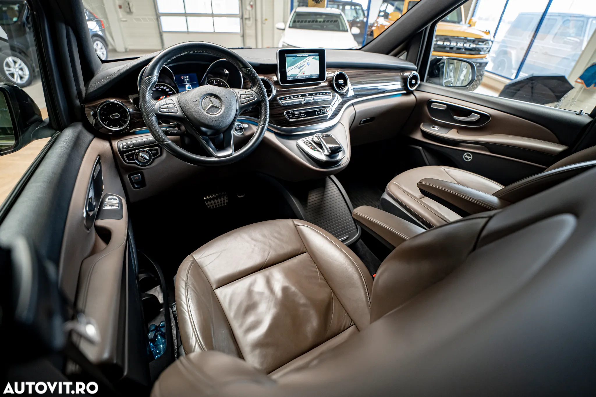 Mercedes-Benz V 250 d Combi Extra-lung 190 CP RWD 9AT Avantgarde - 6