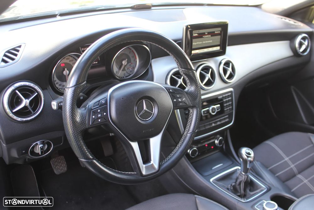 Mercedes-Benz CLA 200 CDi Urban - 12
