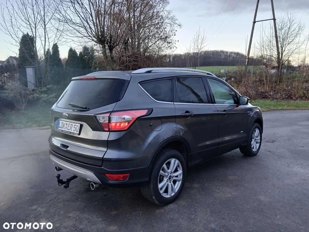 Ford Kuga 2.0 TDCi 4x4 Titanium - 24
