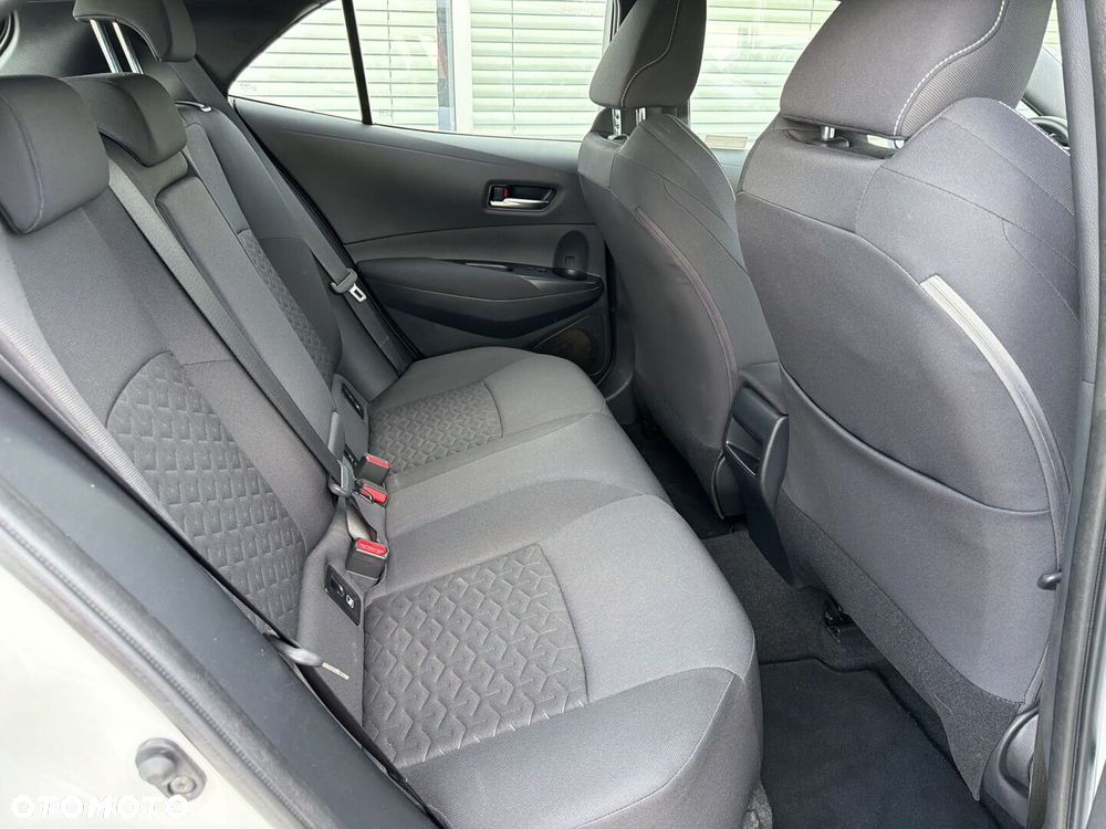 Toyota Corolla - 8