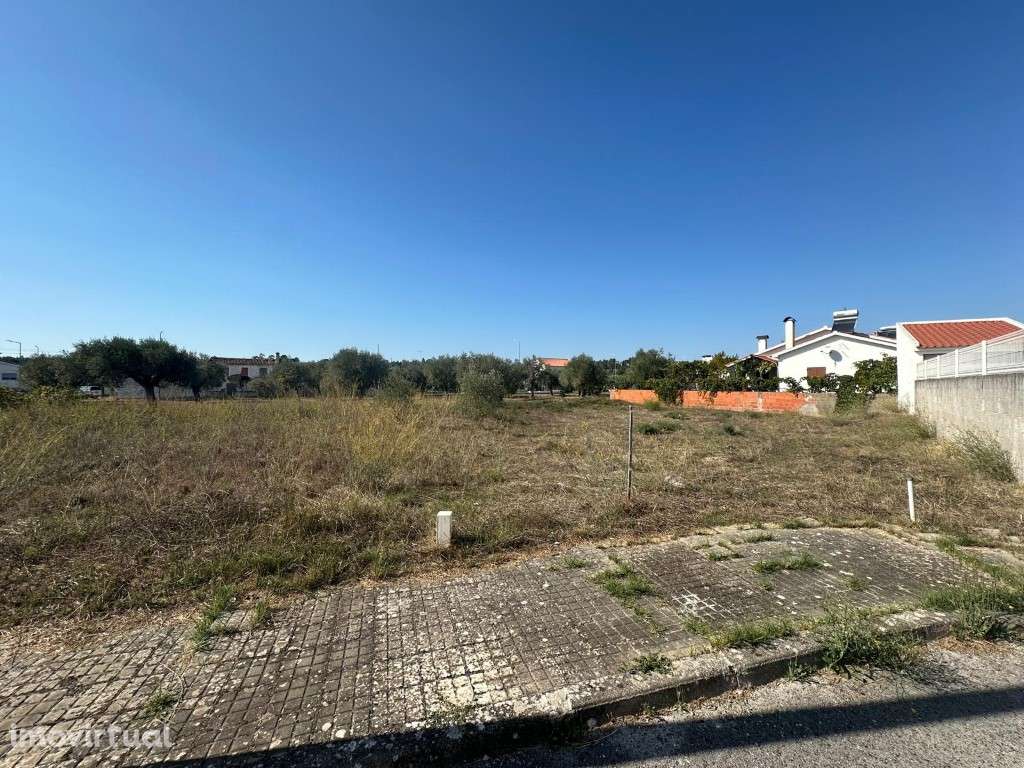 Lote de terreno para construção urbana - Grande imagem: 2/8