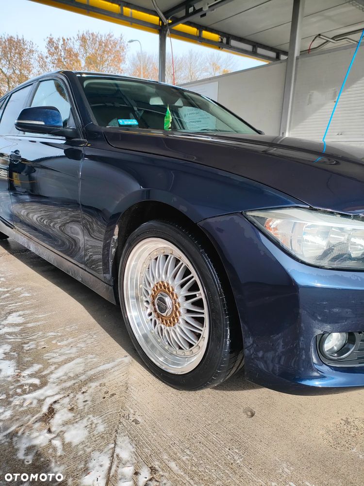 BMW Seria 3 320d - 8