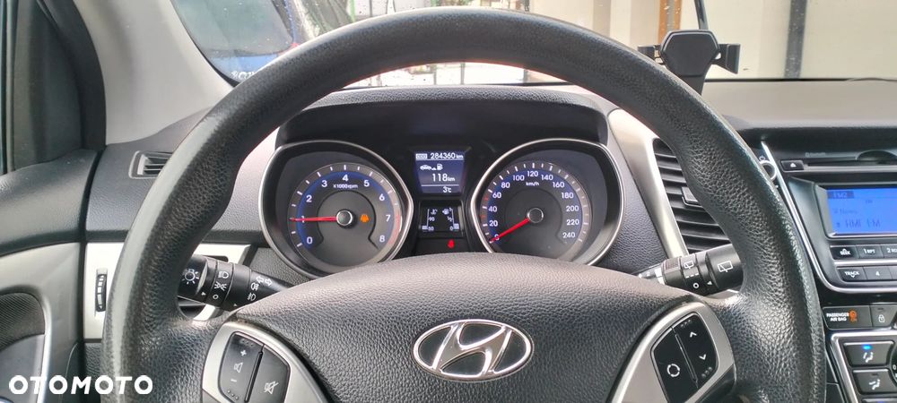 Hyundai i30 1.6 GDI Classic - 11