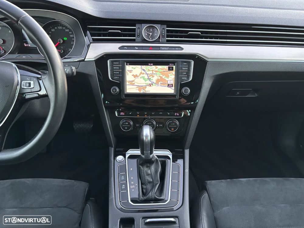 VW Passat 2.0 TDI Highline DSG - 25