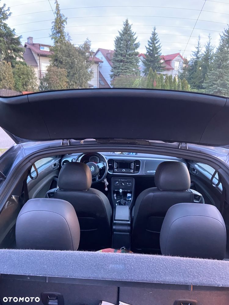 Volkswagen Beetle 2.5 - 12