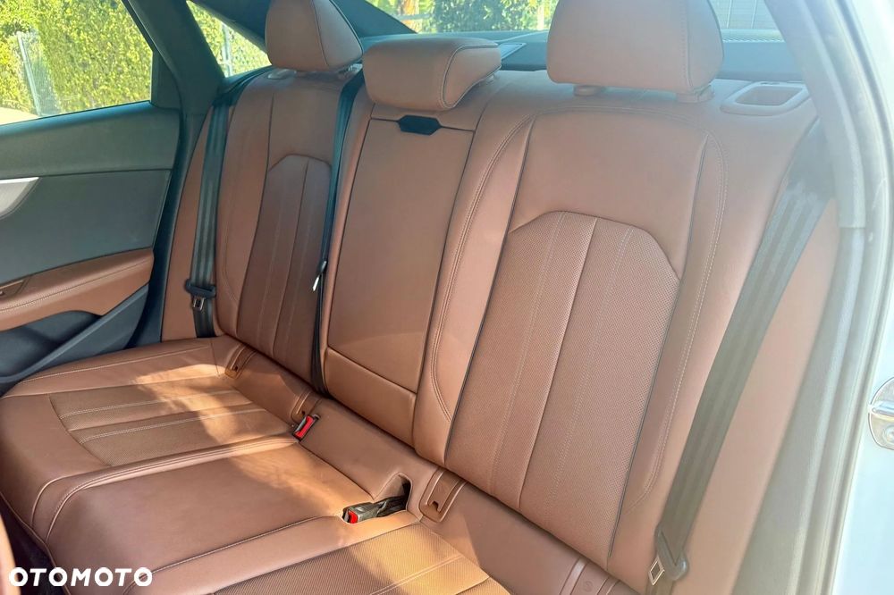 Audi A4 Limousine 45 TFSI quattro S tronic S line - 28