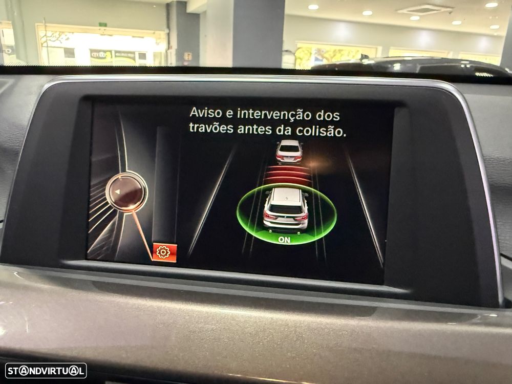 BMW X1 16 d sDrive Line xLine - 33