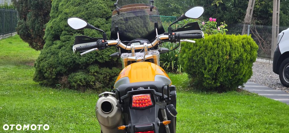 BMW G - 7