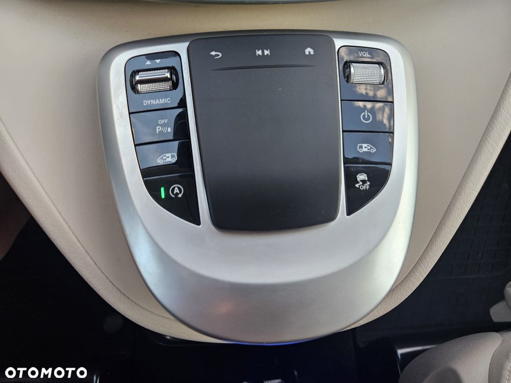 Mercedes-Benz Klasa V 300 d 4-Matic 9G-Tronic Exclusive (ekstra d³) - 31