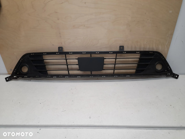 KIA NIRO LIFT 20-> ATRAPA KRATKA ŚRODKOWA ZDERZAKA PRZÓD PRZEDNI 86561-G5600