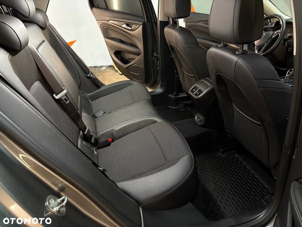 Opel Insignia - 7