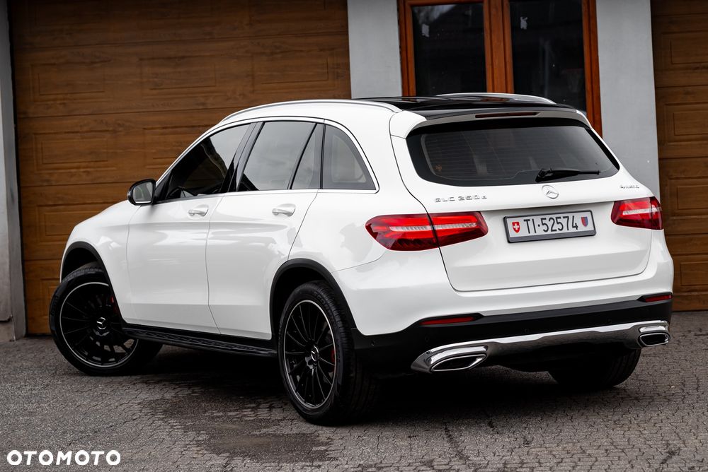 Mercedes-Benz GLC 250 d 4Matic 9G-TRONIC AMG Line - 13
