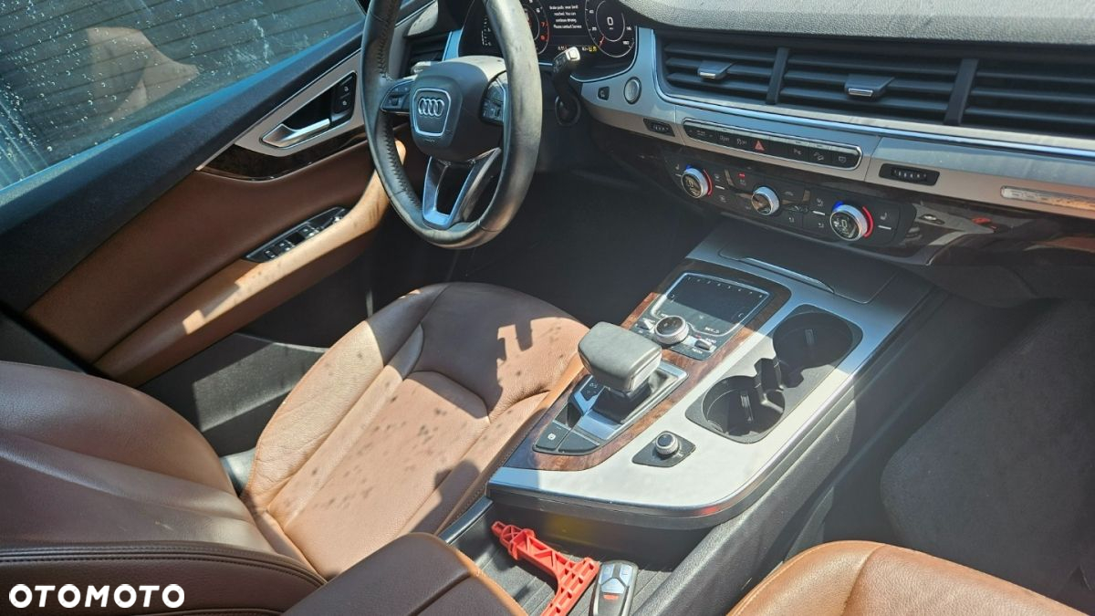 Audi Q7 - 17