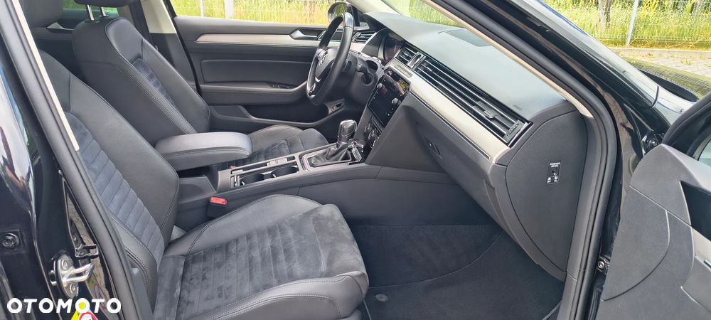 Volkswagen Passat - 13
