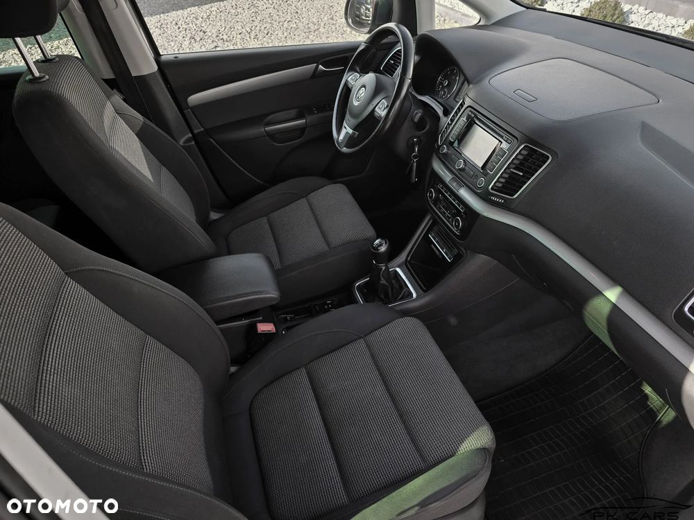 Volkswagen Sharan 2.0 TDI 4MOTION BlueMotion Technology Highline - 36