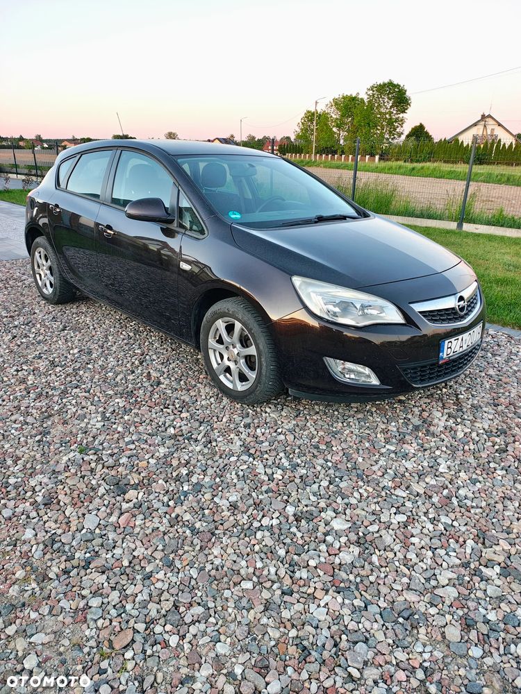 Opel Astra - 4
